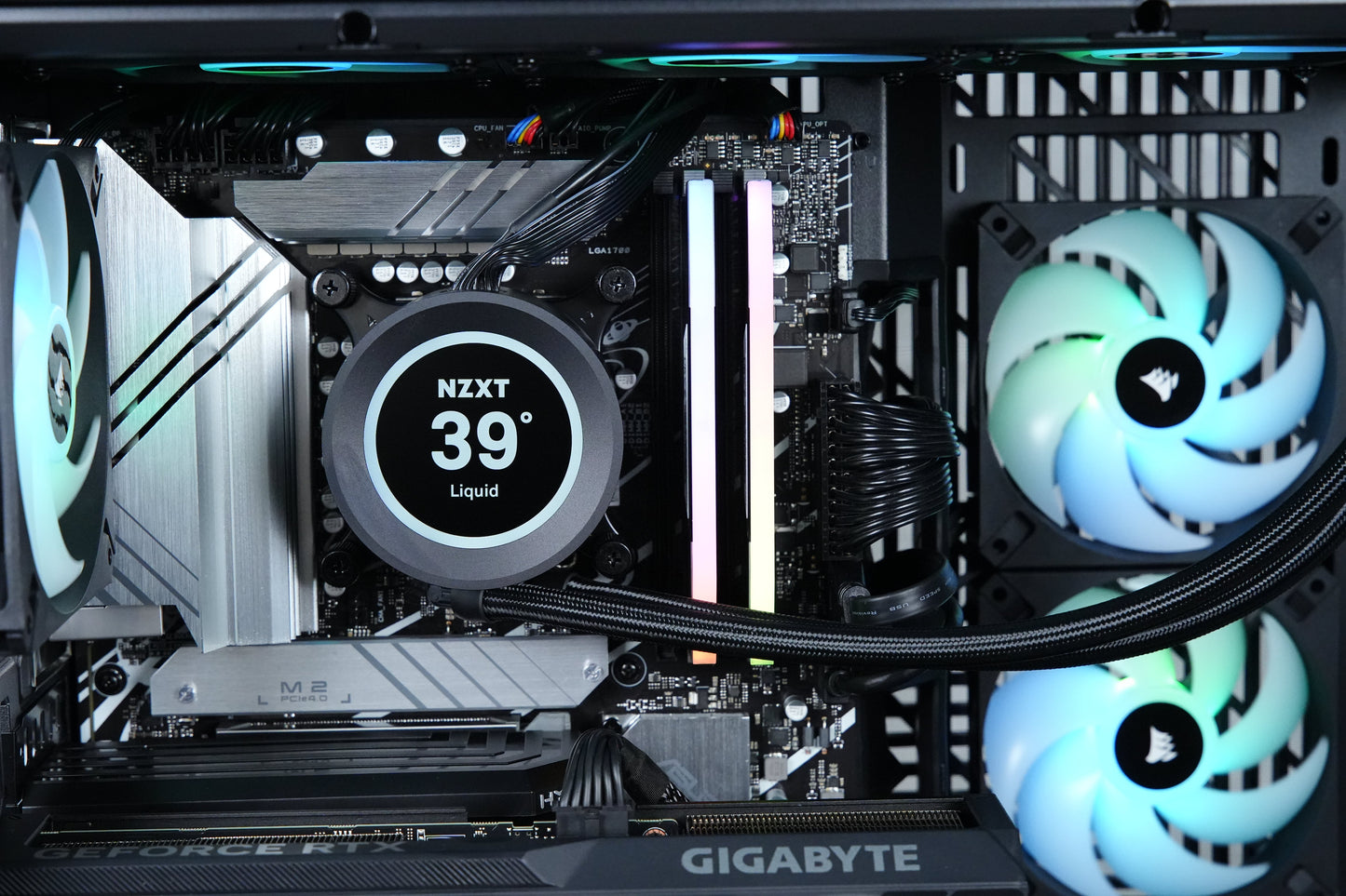 PCxtend Gaming PC – GeForce RTX 4070 Ti SUPER - Ryzen 7 7800X3D - 2TB SSD - 32GB Ram - Win 11 Pro